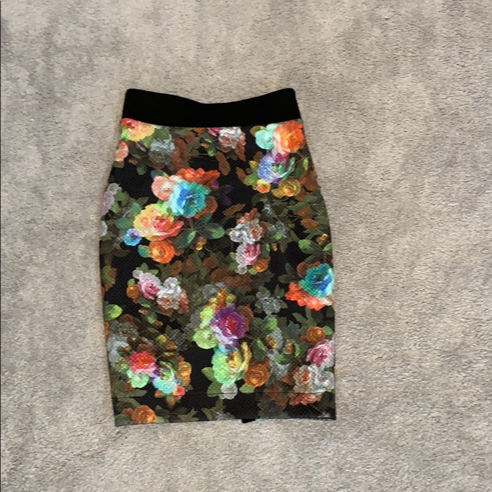 Floral pencil skirt